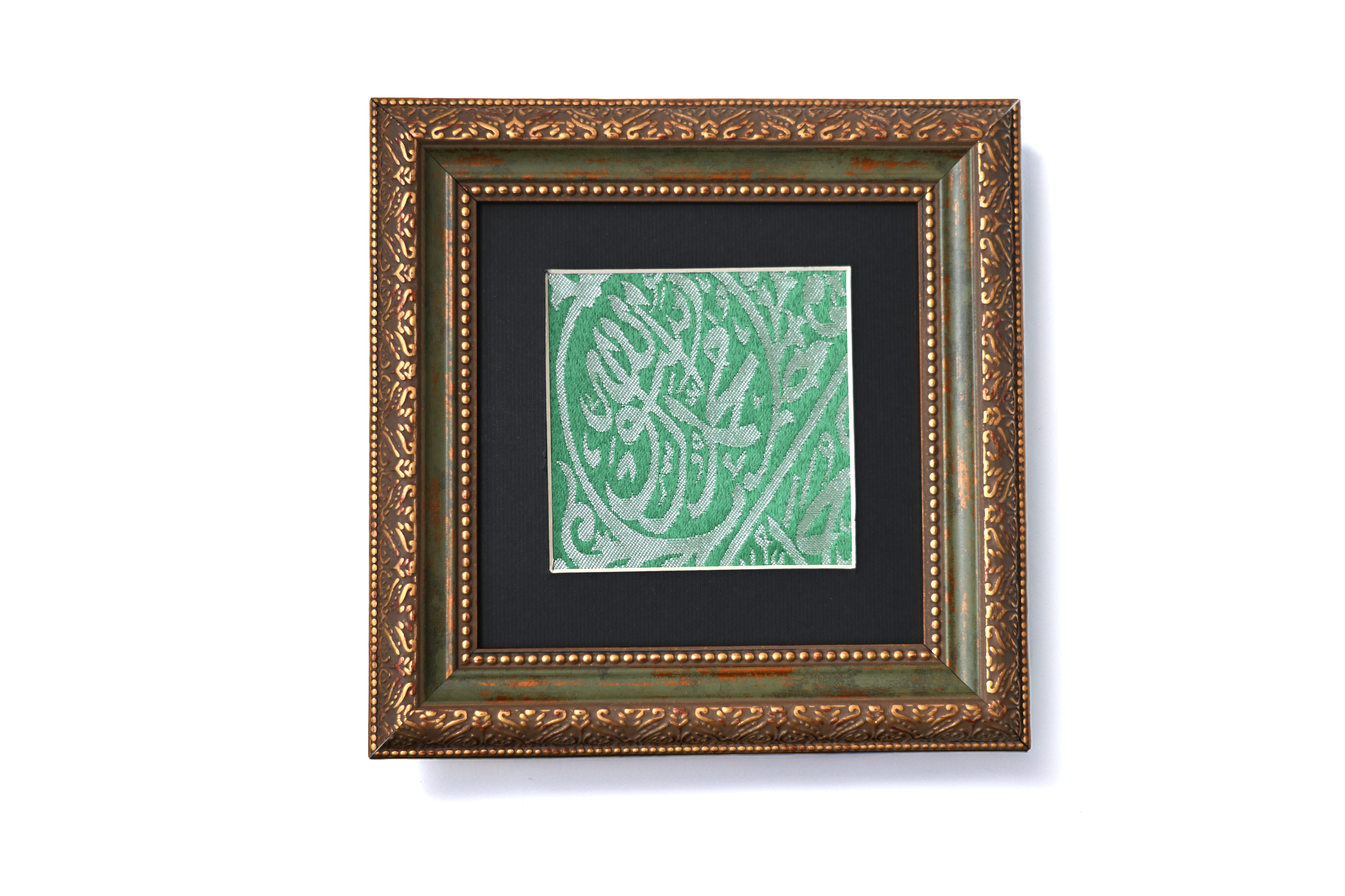 Certificated Framed Prophet Muhammad grave cloth kiswa cover

Prophetic Muhammad PBUH Chamber Kiswa al Saadat .

A segment of blessed tapestry (kiswa) which once decorated the Sacred Prophetic Chamber (Rawdah al-Sharif) in the Prophet's Muhammed ﷺ Masjid in Madinah

The cover tomb in the mosque of the Prophet Muhammed S.A.W in Medina

Frame Size  22 CM X 22 CM

Certificate will be sent with the Order

Saudi arabia state goverment certified


EXPRESS SHİPPİNG DELİVERY TİME 2-5 DAY

frames never break during 